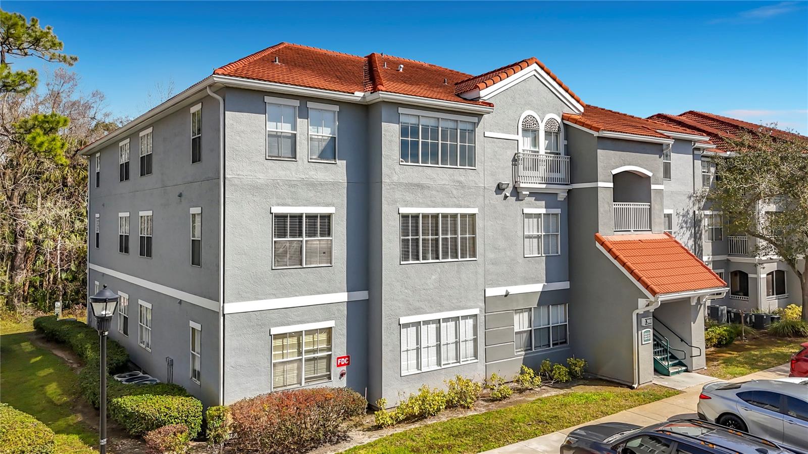 18001 RICHMOND PLACE DRIVE 1233