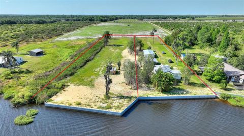 2427 BLACK ROAD FORT MEADE FL 33841