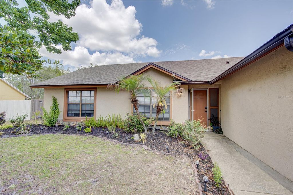 Photo of 1024 Dinero Drive, Winter Springs, FL 32708 (MLS # O6404240)