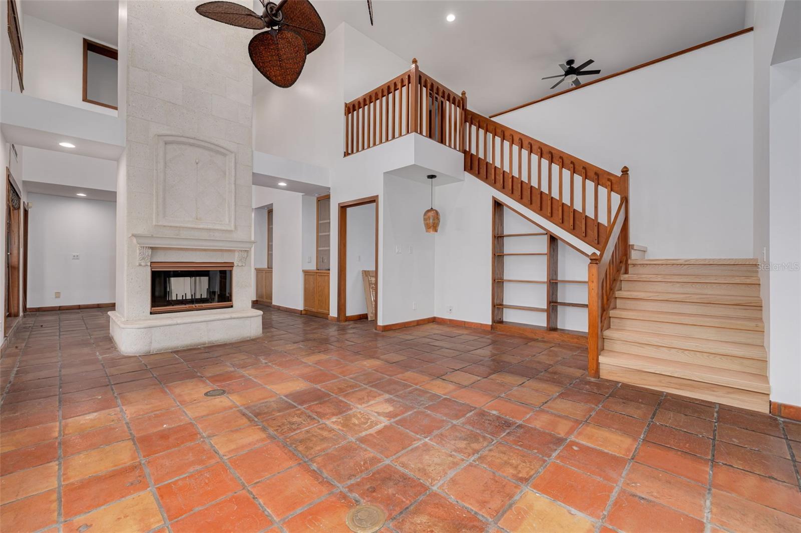 DAVIS ISLANDS PB10 PG52 TO 57 - Residential