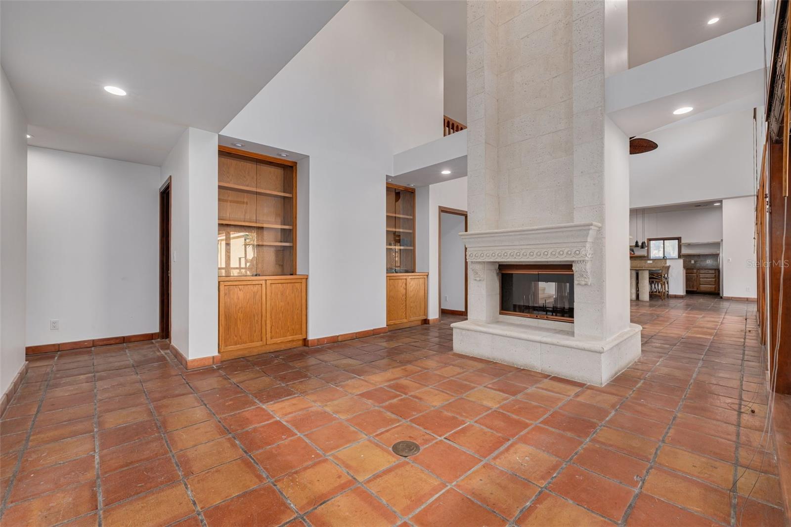 DAVIS ISLANDS PB10 PG52 TO 57 - Residential