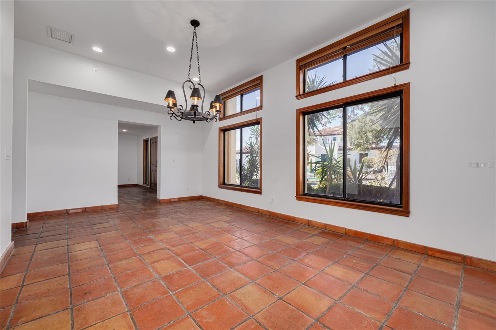 DAVIS ISLANDS PB10 PG52 TO 57 - Residential