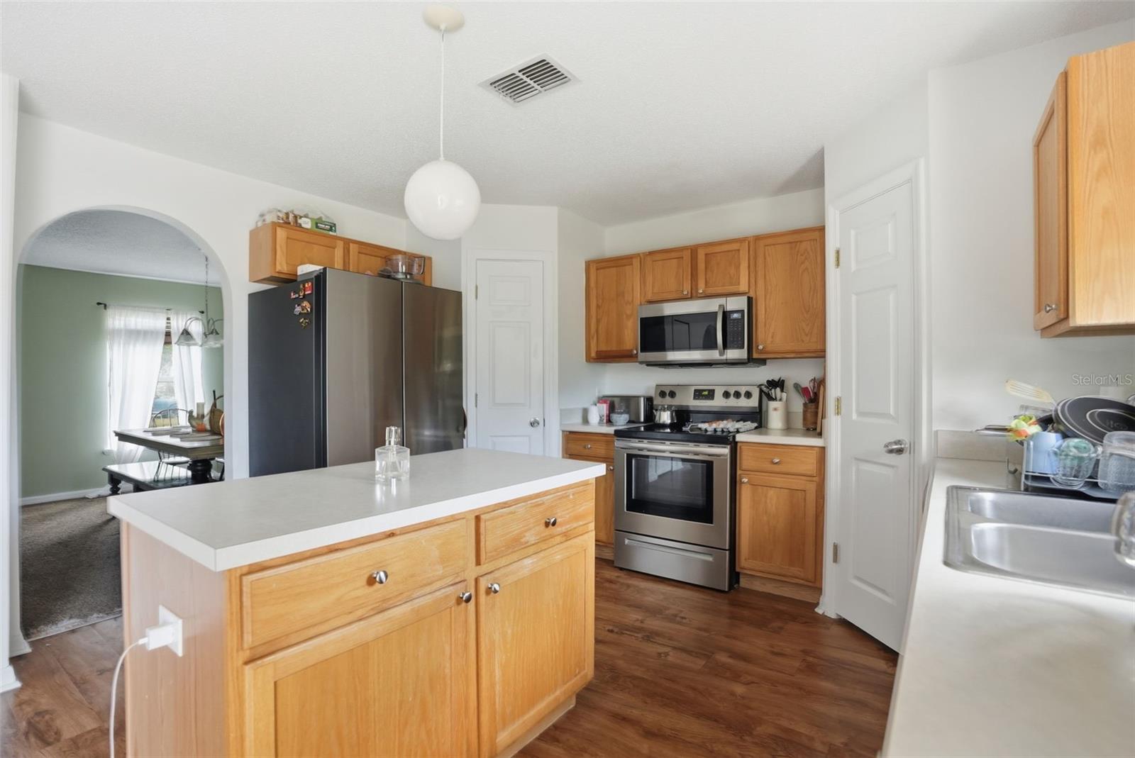 ROYAL HIGHLANDS - Residential