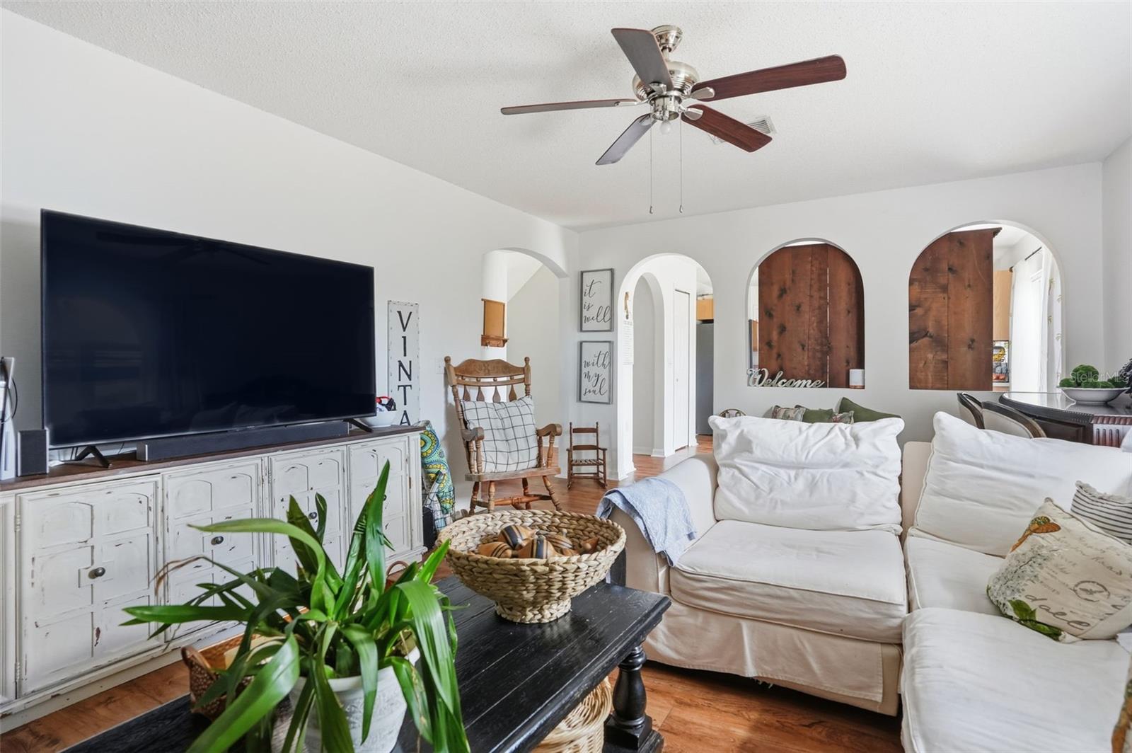 ROYAL HIGHLANDS - Residential