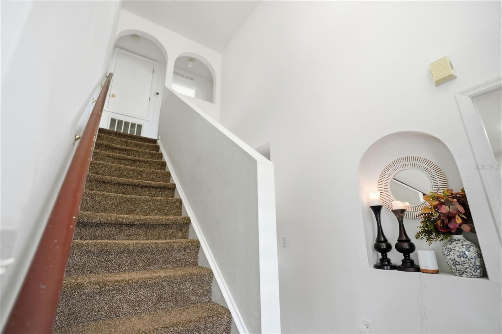 ROYAL HIGHLANDS - Residential