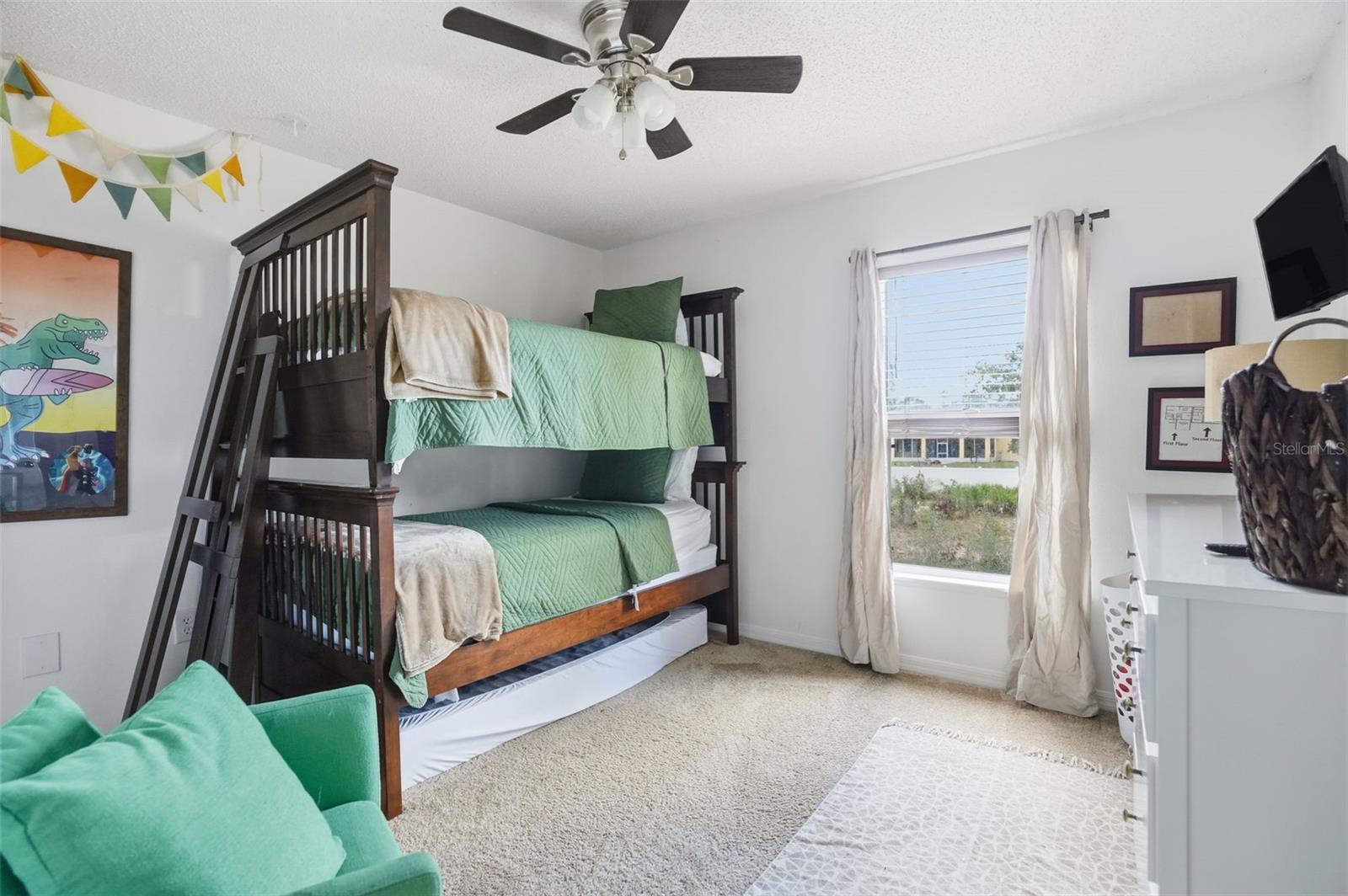 ROYAL HIGHLANDS - Residential