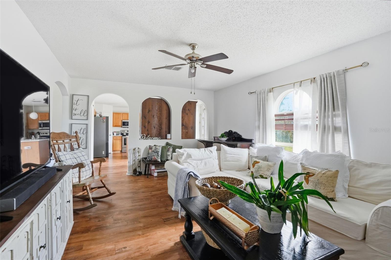 ROYAL HIGHLANDS - Residential