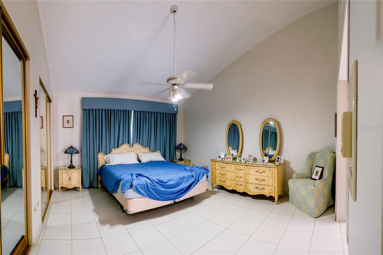 I-16 BUCARE STREET CAPARRA HILLS - Residential