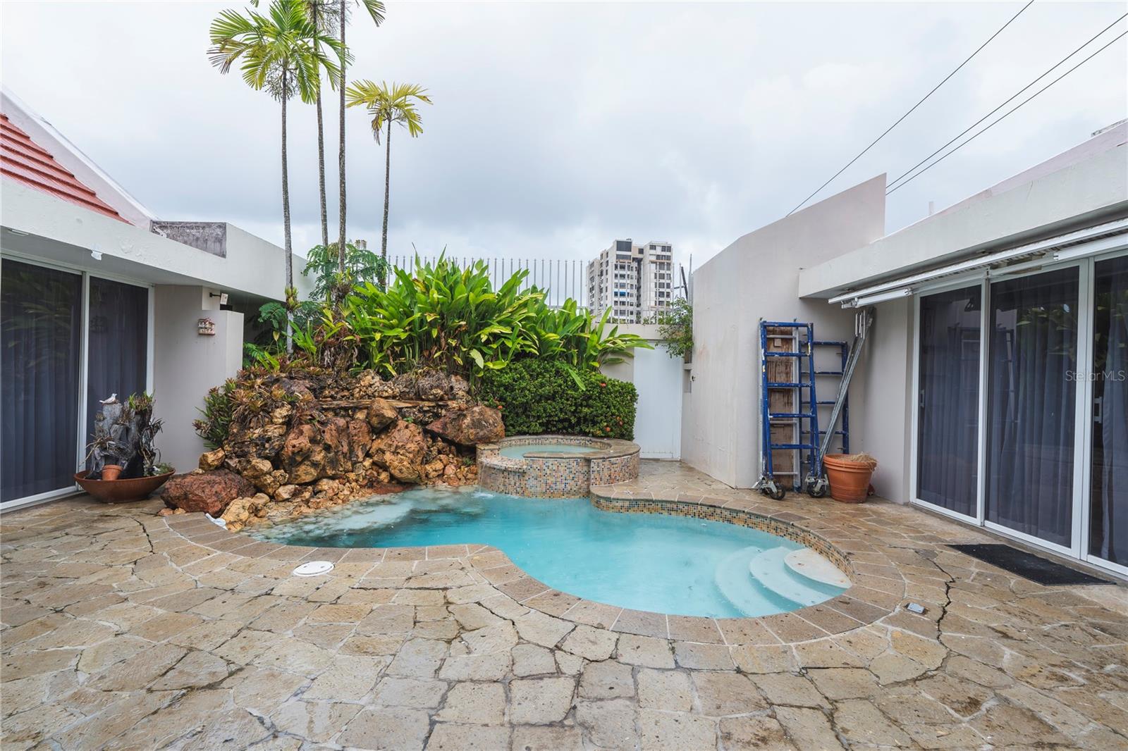 I-16 BUCARE STREET CAPARRA HILLS - Residential