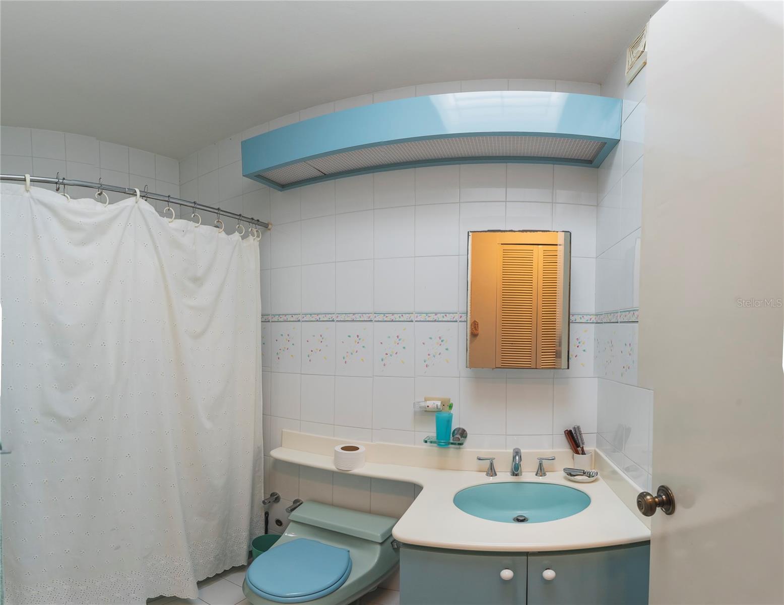 I-16 BUCARE STREET CAPARRA HILLS - Residential
