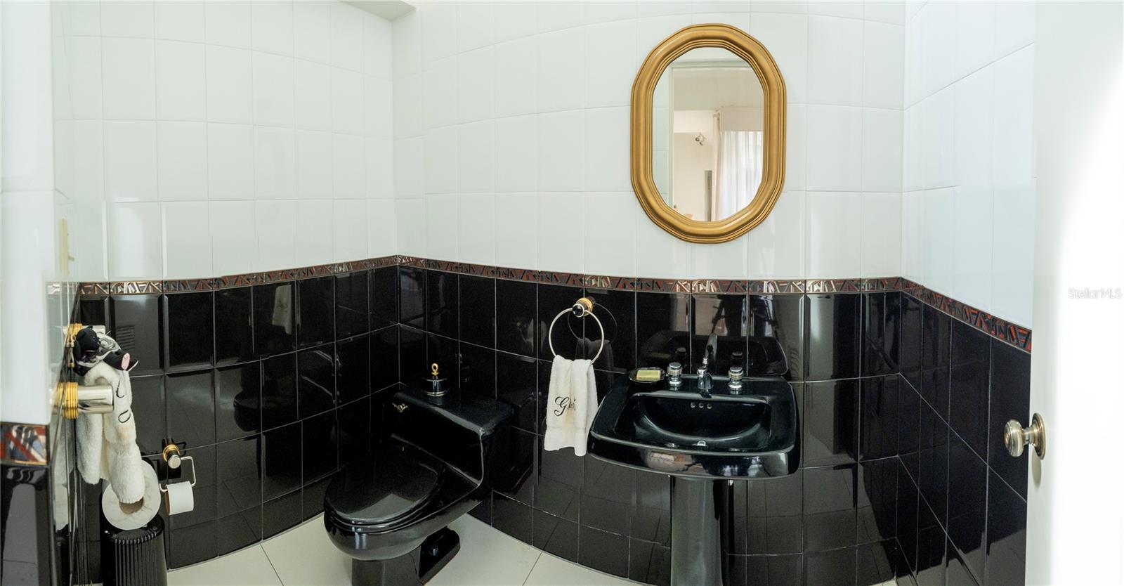 I-16 BUCARE STREET CAPARRA HILLS - Residential