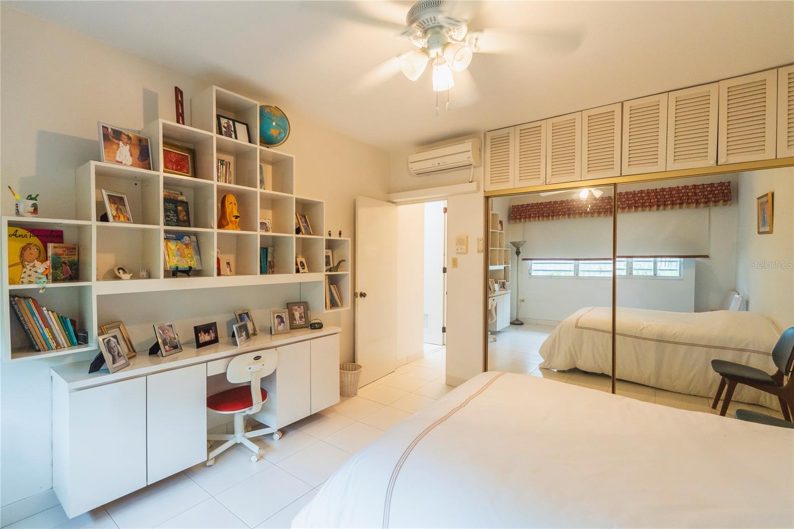 I-16 BUCARE STREET CAPARRA HILLS - Residential
