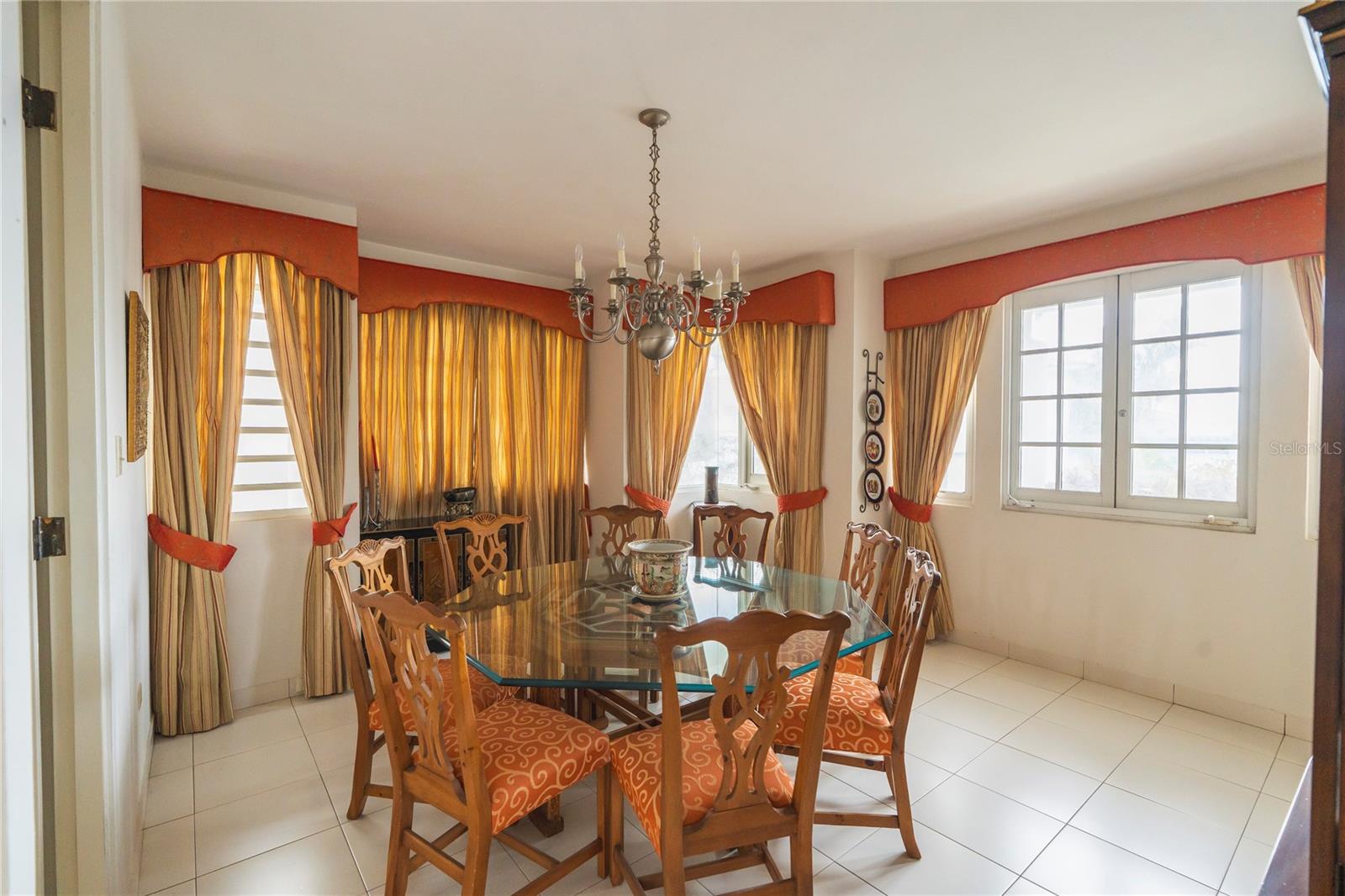 I-16 BUCARE STREET CAPARRA HILLS - Residential
