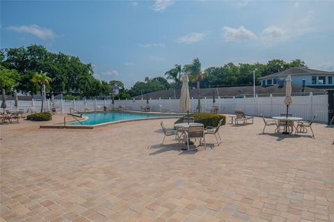 Condominium in SAINT PETERSBURG FL 9950 47TH AVENUE 25.jpg