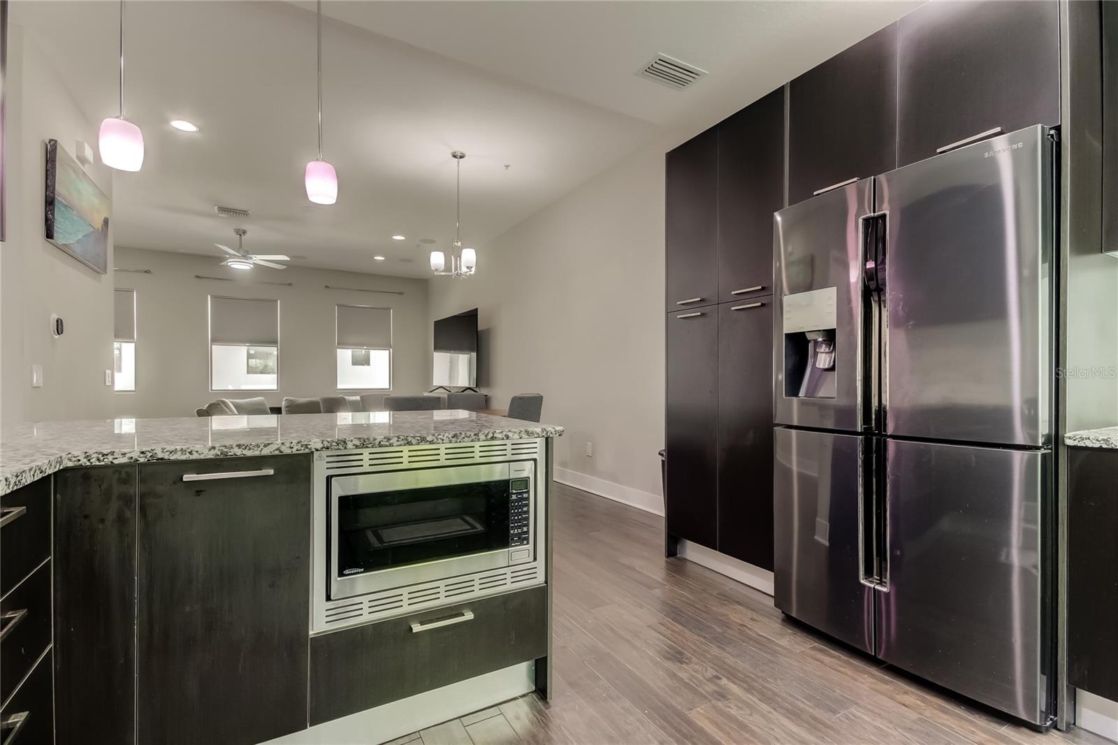 WESTSHORE VILLAGE TWNHMS - Residential
