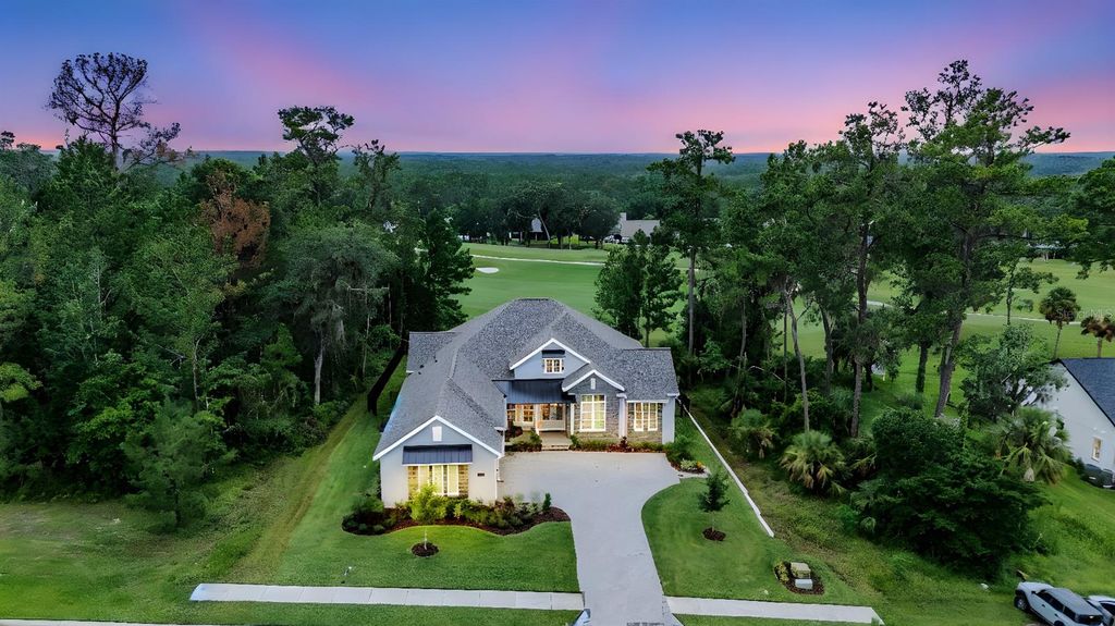 Photo of 6504 Summit View Drive, Brooksville, FL 34601 (MLS # TB8410362)