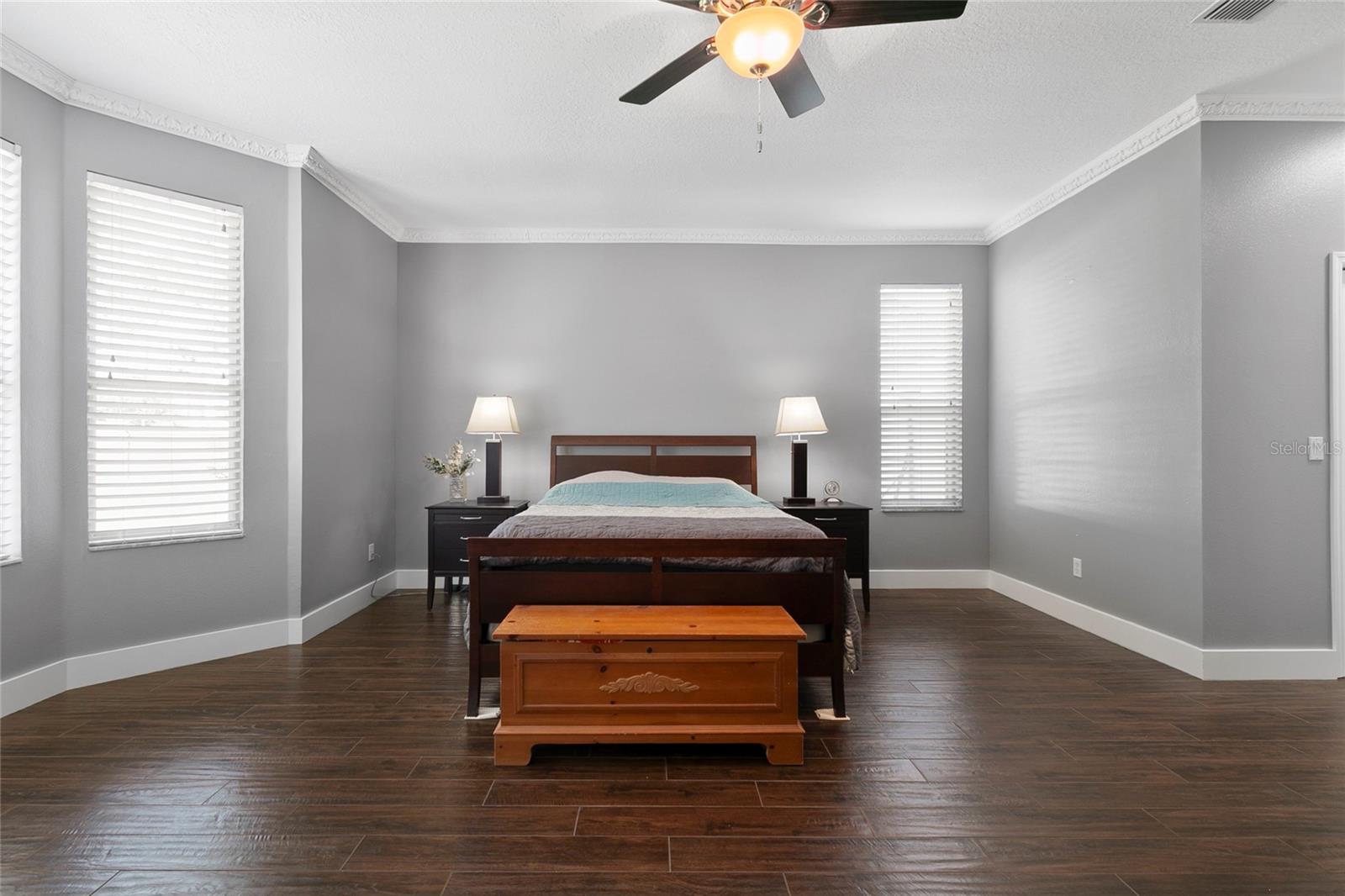 KINGSBRIDGE WEST - Residential