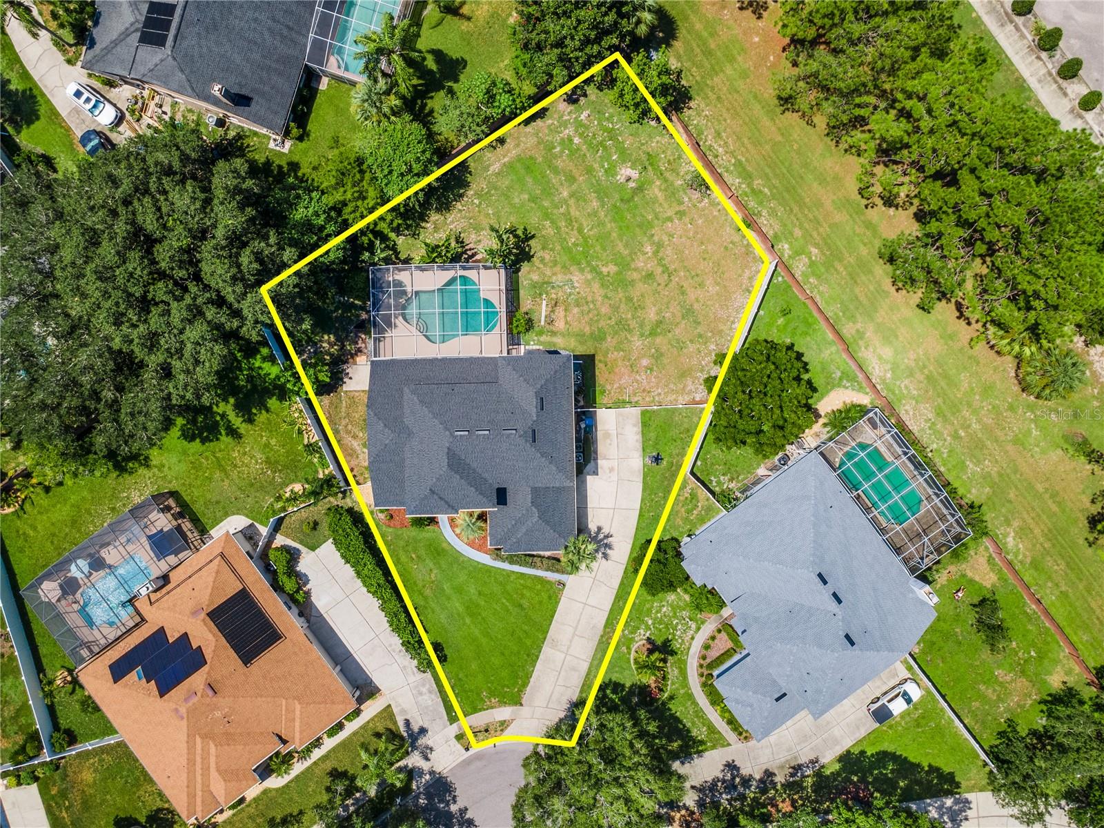 541 GREEN PARK COURT