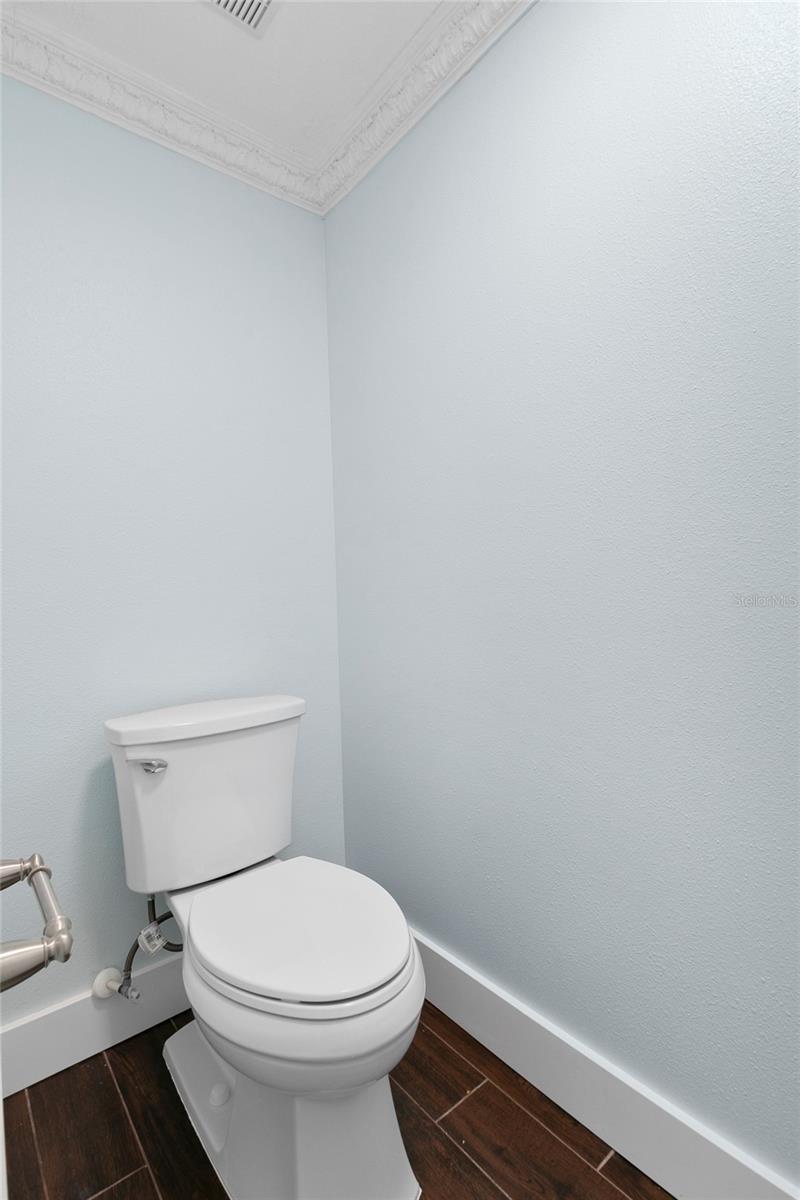 KINGSBRIDGE WEST - Residential