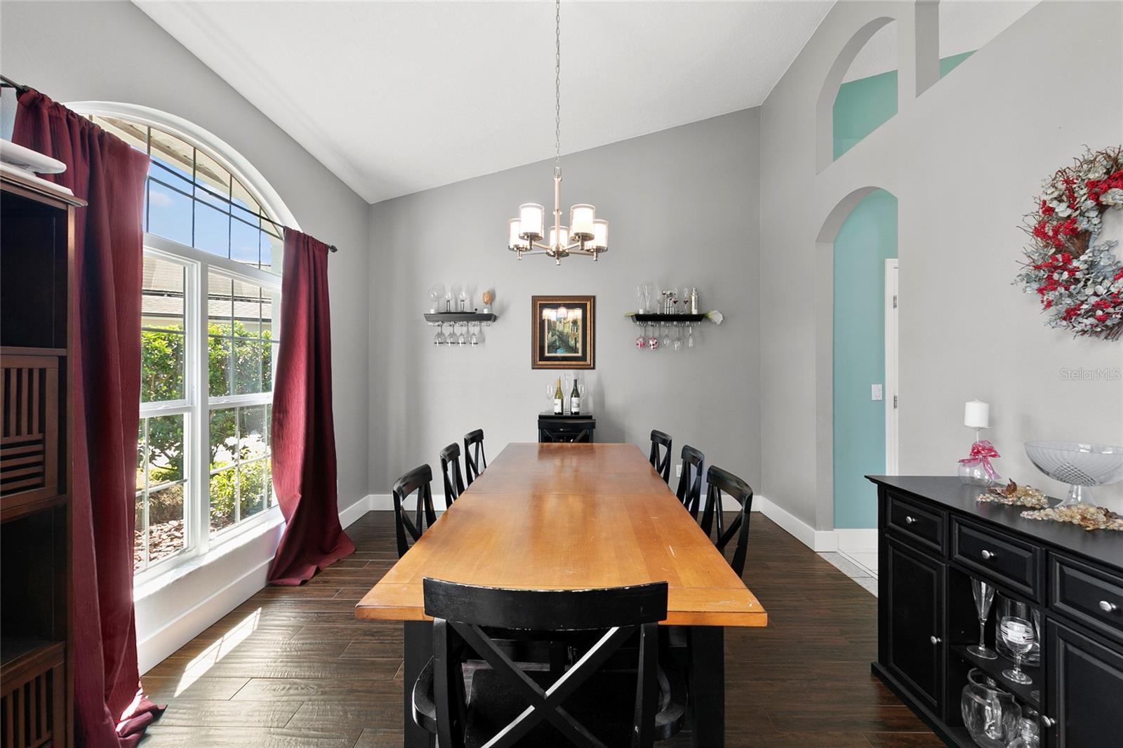 KINGSBRIDGE WEST - Residential
