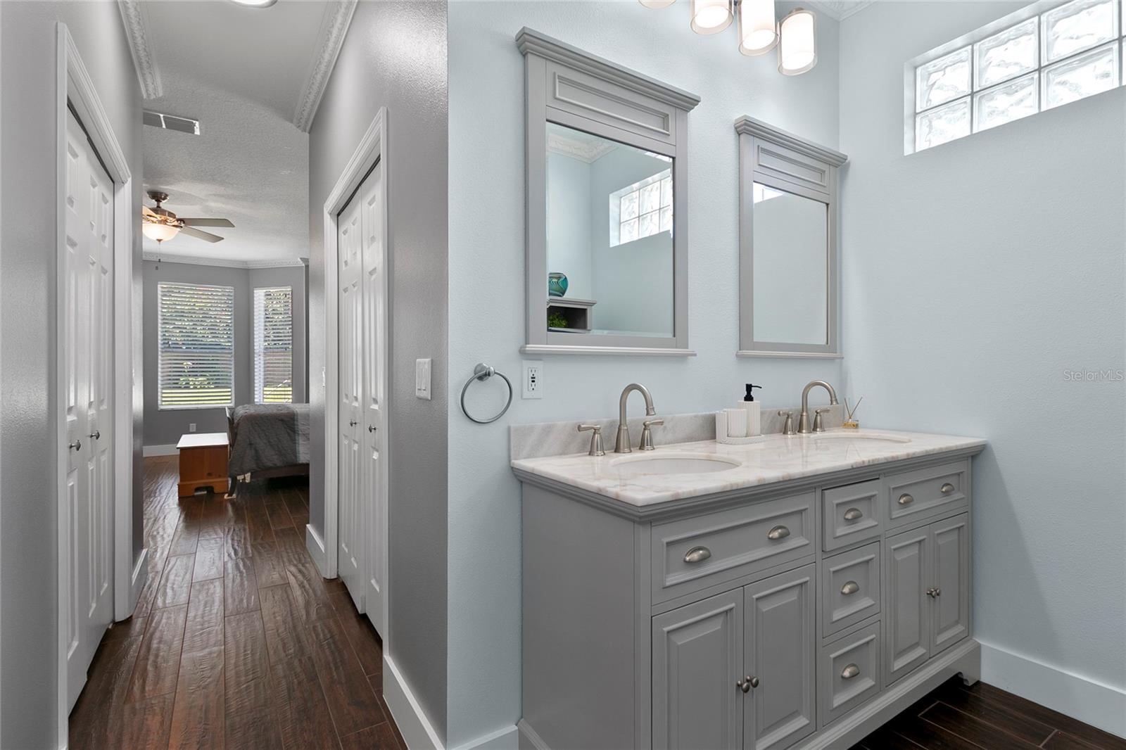 KINGSBRIDGE WEST - Residential