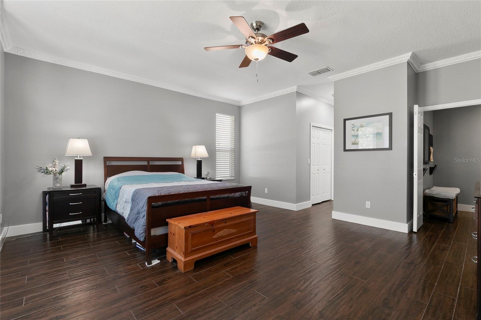 KINGSBRIDGE WEST - Residential
