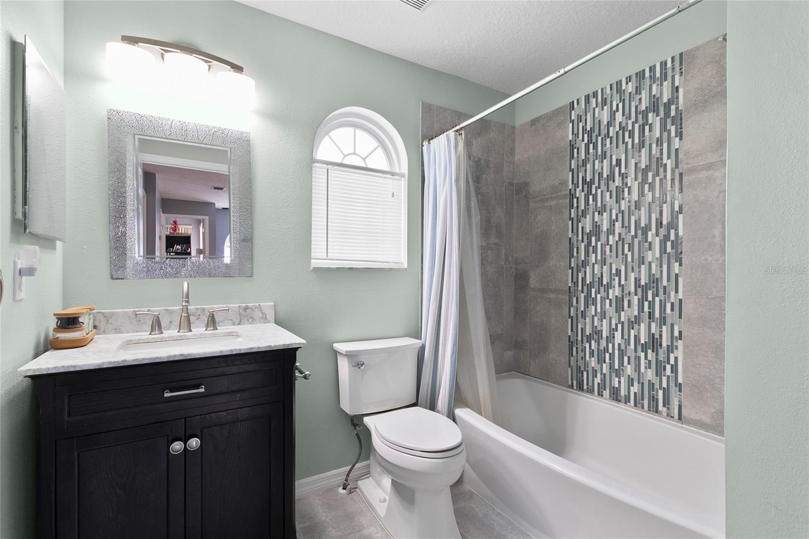 KINGSBRIDGE WEST - Residential