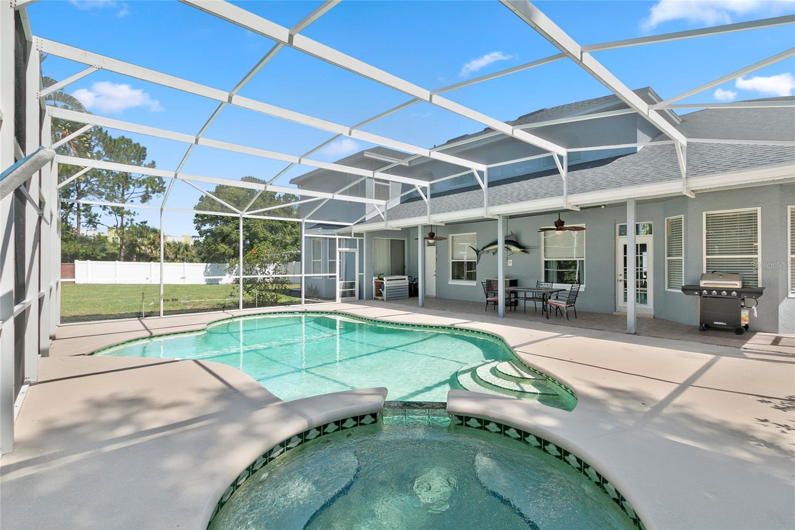KINGSBRIDGE WEST - Residential
