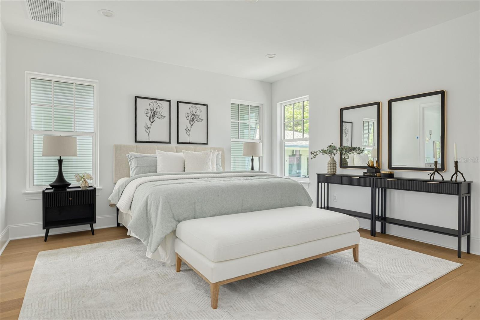 1309 17th Ave N, St Petersburg, FL, 33704, USA, 5 Bedrooms Bedrooms, ,4 BathroomsBathrooms,Residential,Active,1309 17th Ave N,TB8480058