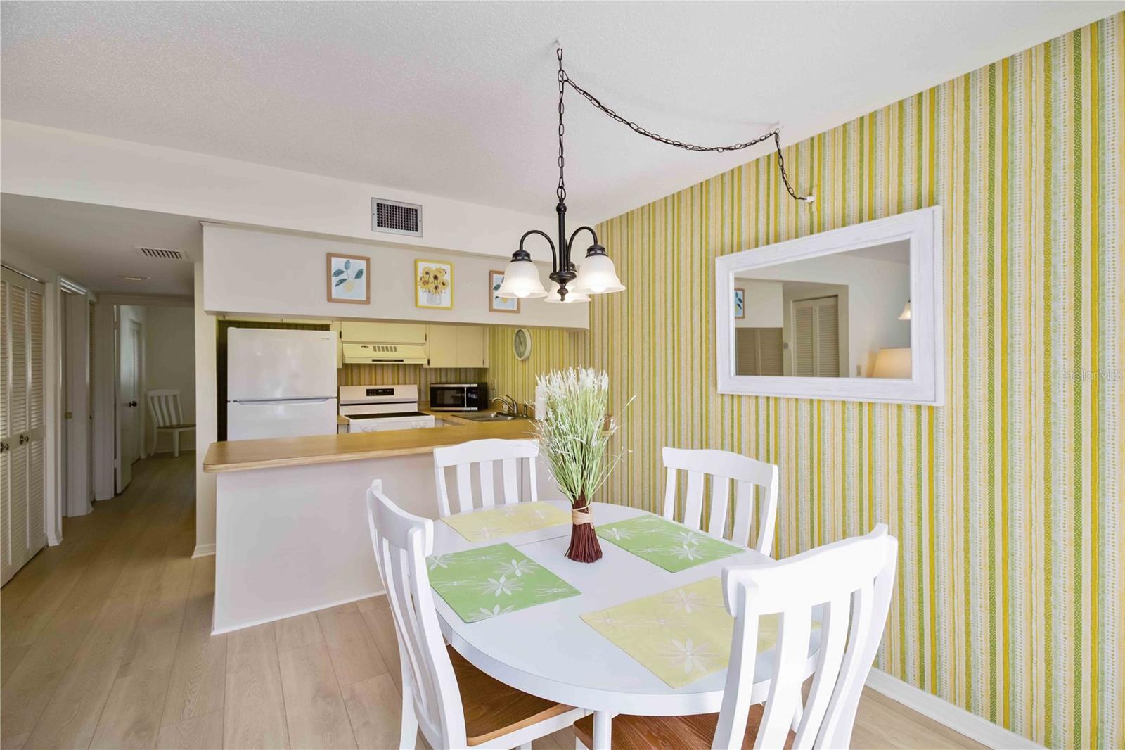 IMPERIAL PLACE - Residential