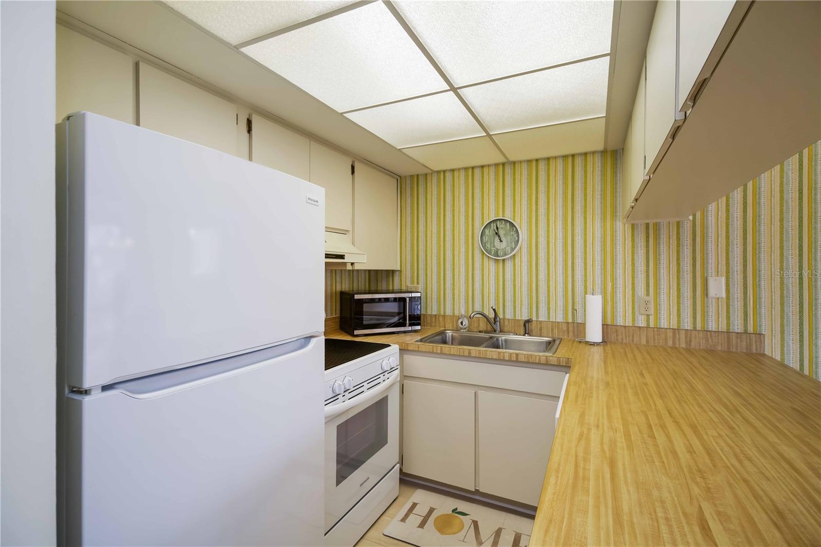 IMPERIAL PLACE - Residential