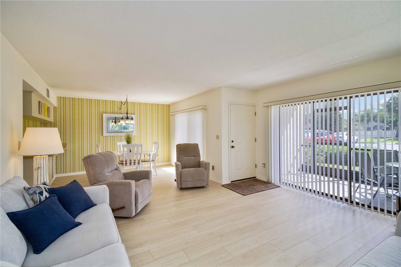 IMPERIAL PLACE - Residential