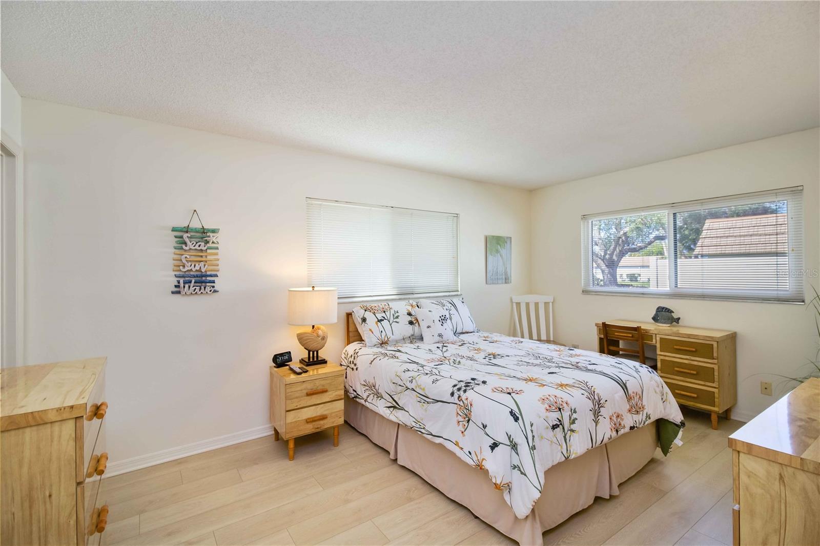 IMPERIAL PLACE - Residential