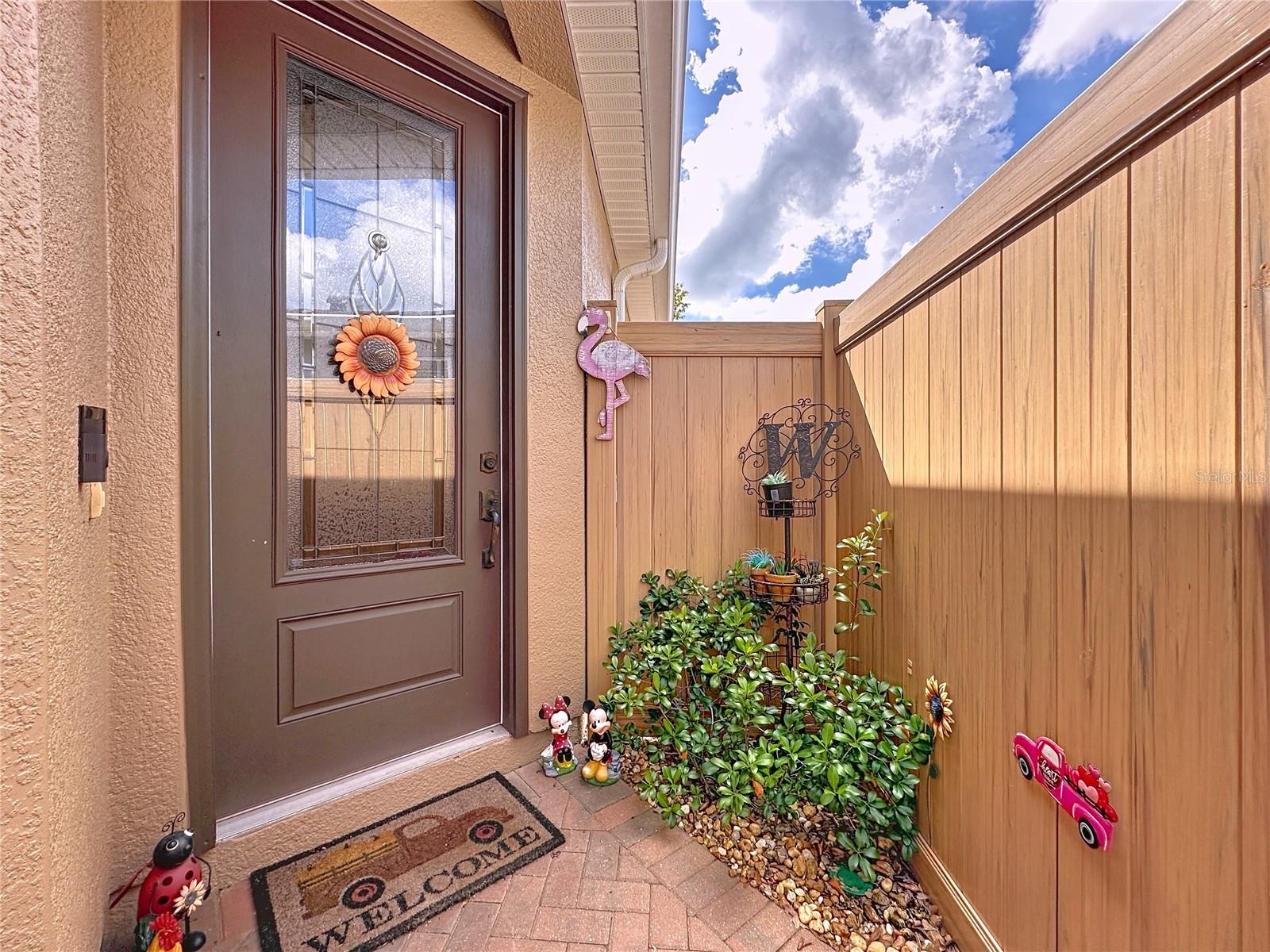 CASCADES OF GROVELAND (TRILOGY) - Residential