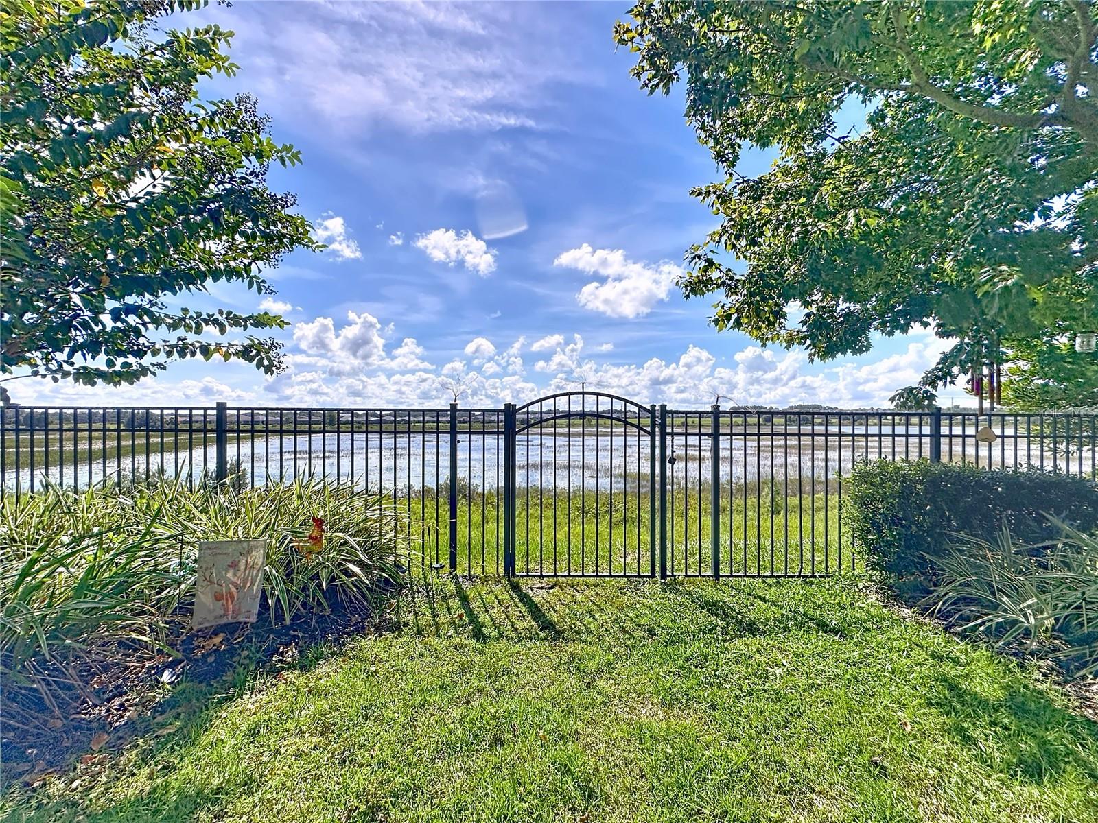 CASCADES OF GROVELAND (TRILOGY) - Residential