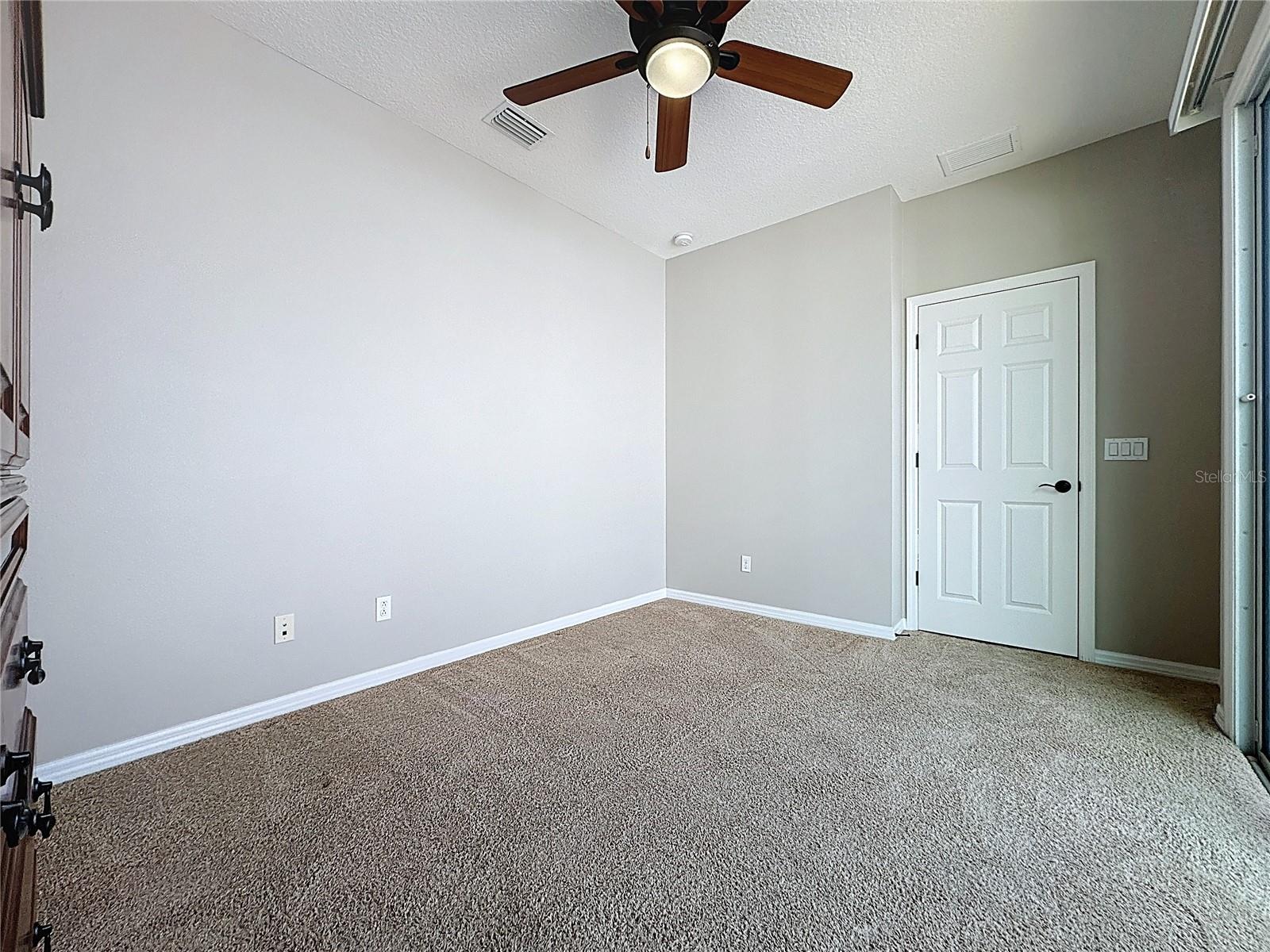 CASCADES OF GROVELAND (TRILOGY) - Residential