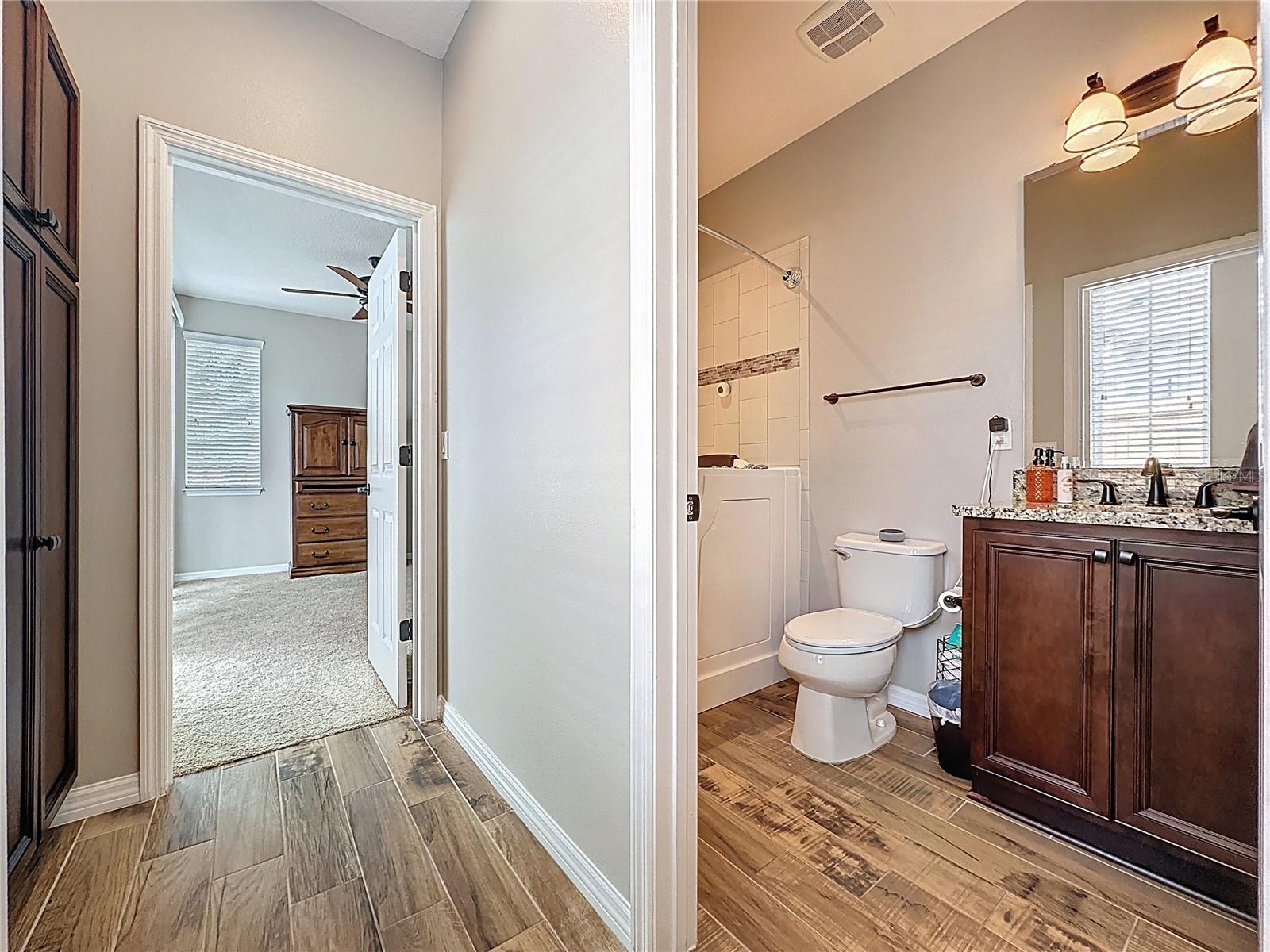 CASCADES OF GROVELAND (TRILOGY) - Residential