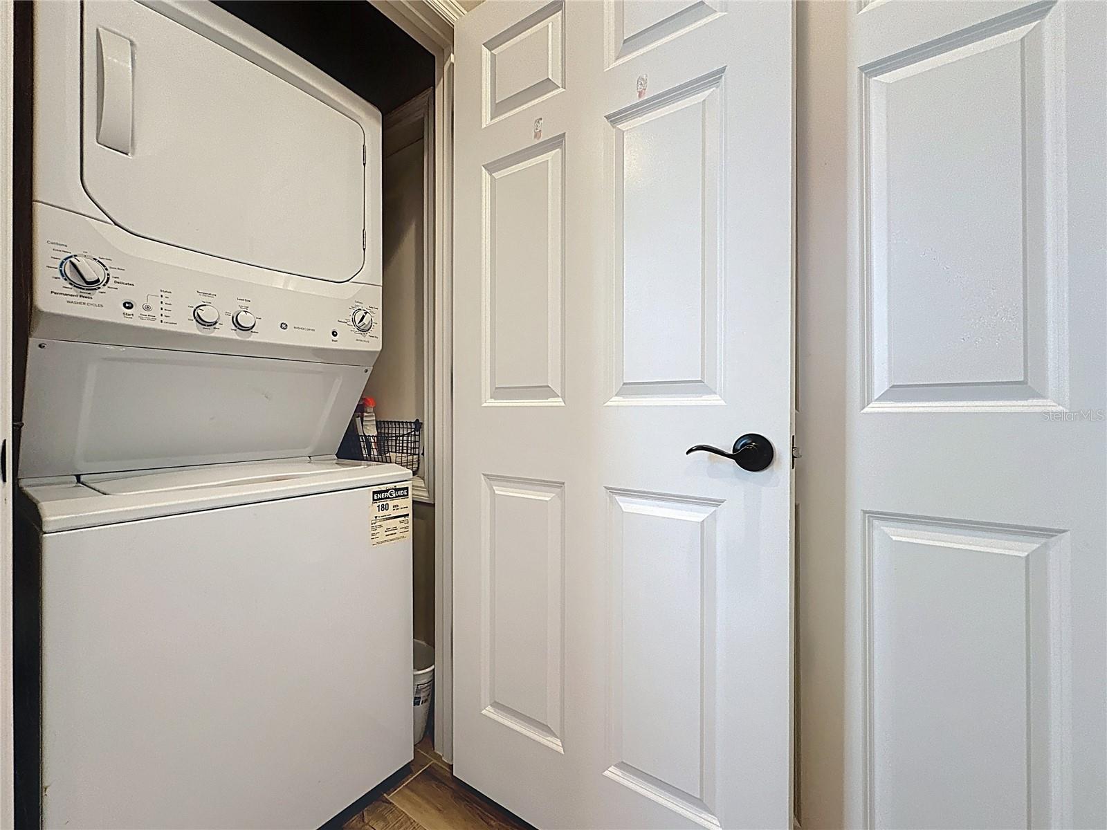 CASCADES OF GROVELAND (TRILOGY) - Residential