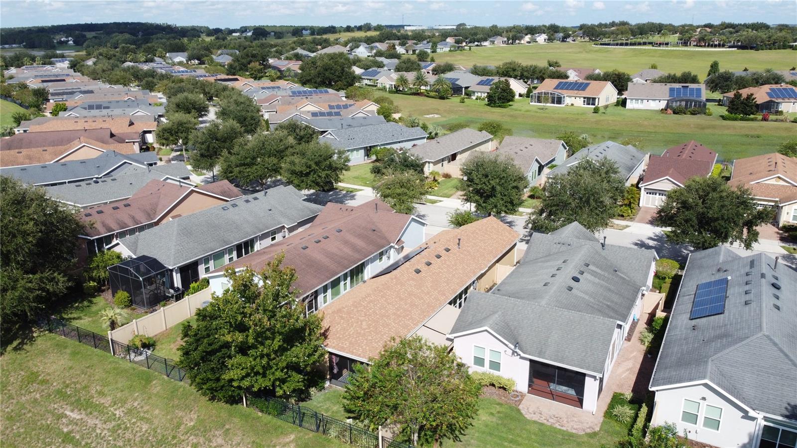 CASCADES OF GROVELAND (TRILOGY) - Residential