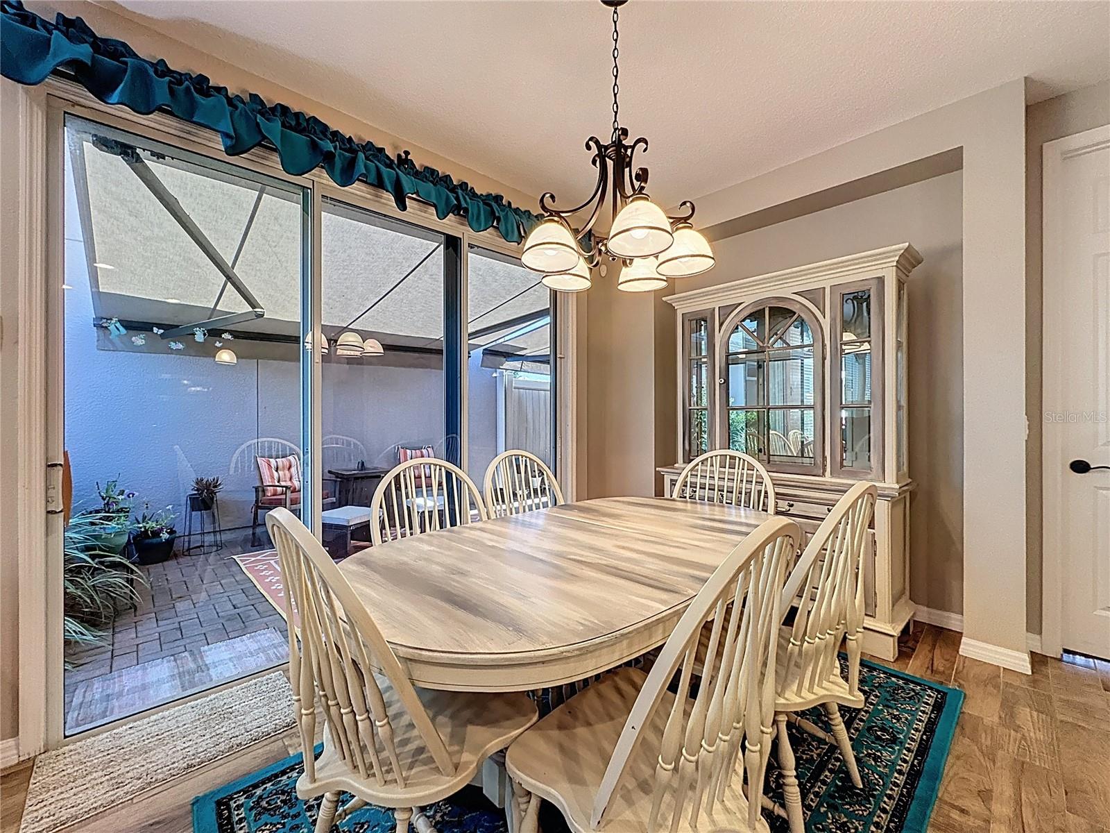 CASCADES OF GROVELAND (TRILOGY) - Residential