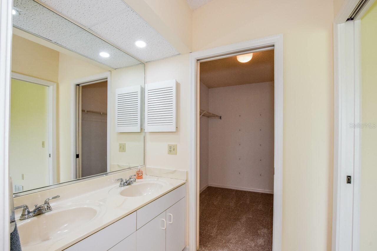 VILLAS OF SOMERSET - Residential