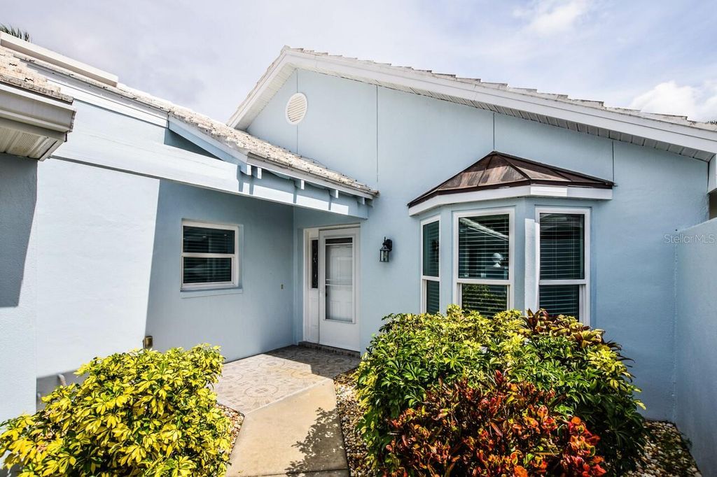 Photo of 702 Brightside Crescent Drive, Venice, FL 34293 (MLS # N6140639)