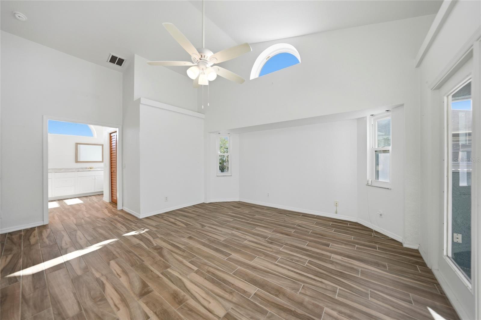 ROTONDA WEST BROADMOOR - Residential