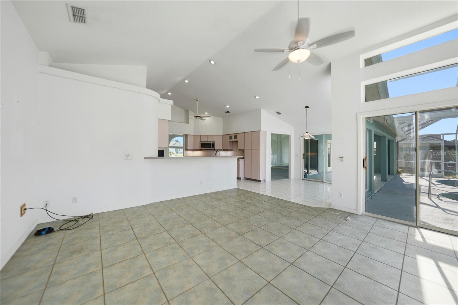 ROTONDA WEST BROADMOOR - Residential