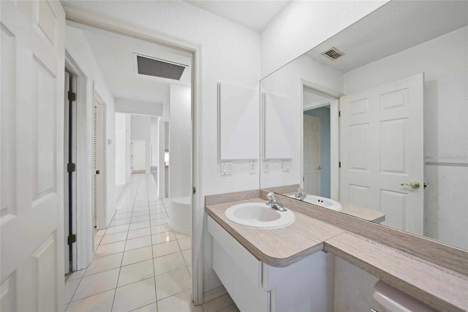 ROTONDA WEST BROADMOOR - Residential