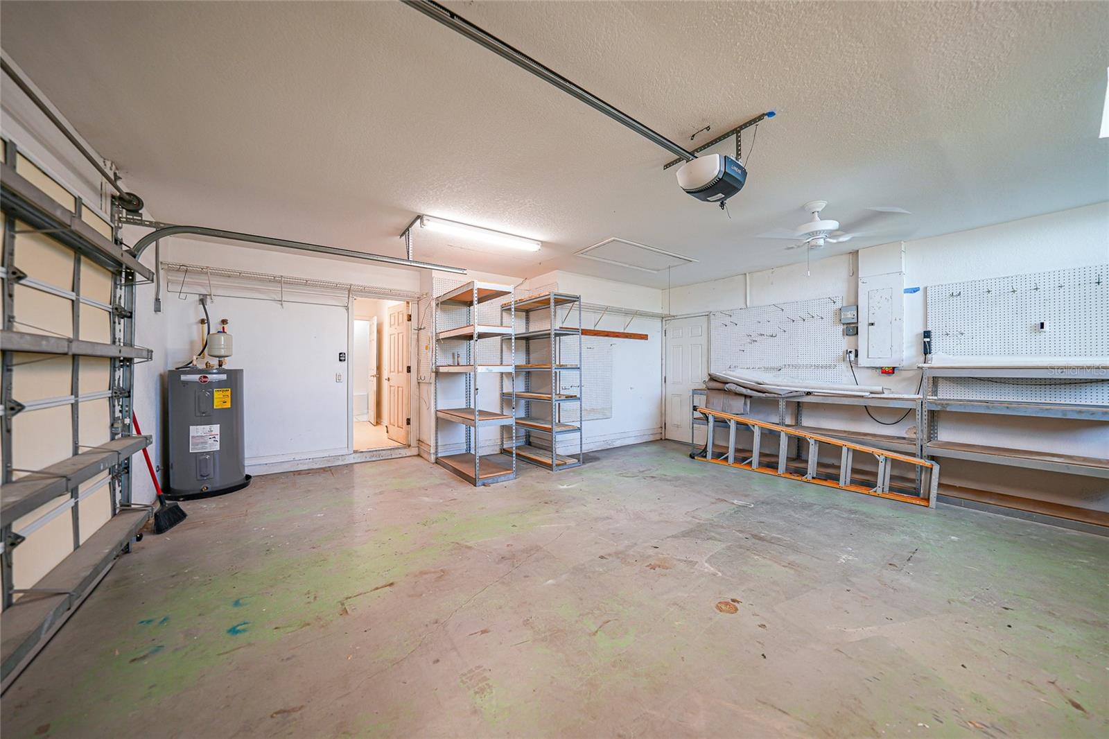 ROTONDA WEST BROADMOOR - Residential