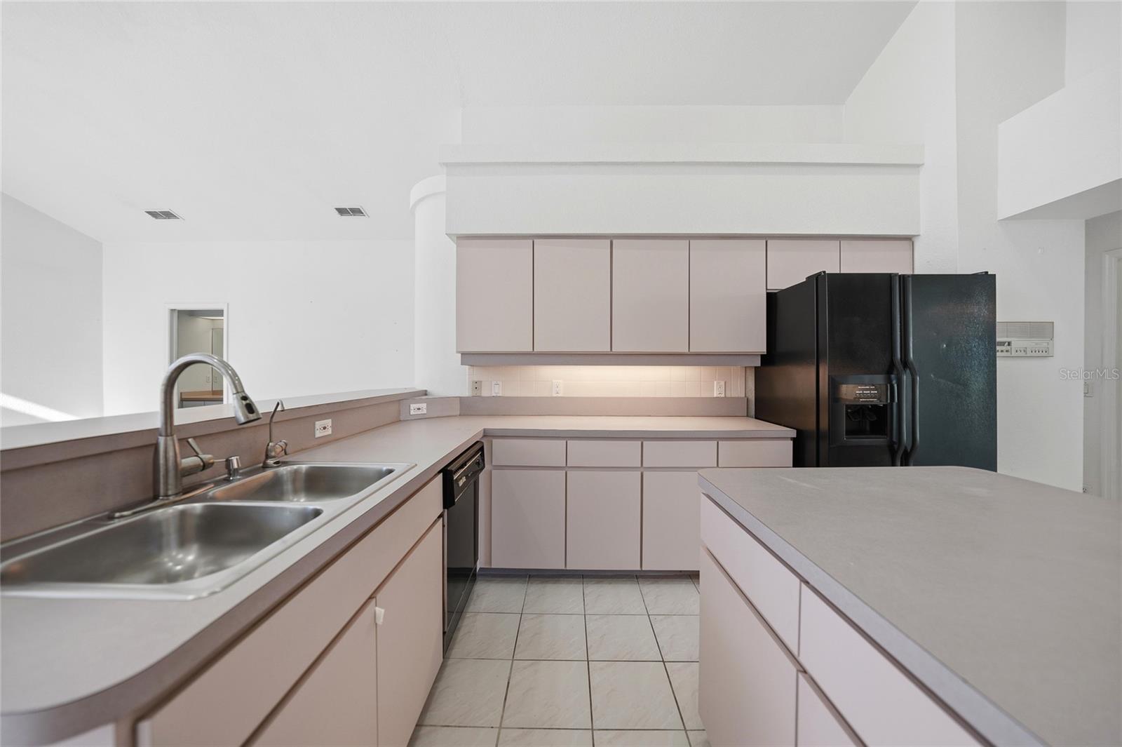 ROTONDA WEST BROADMOOR - Residential