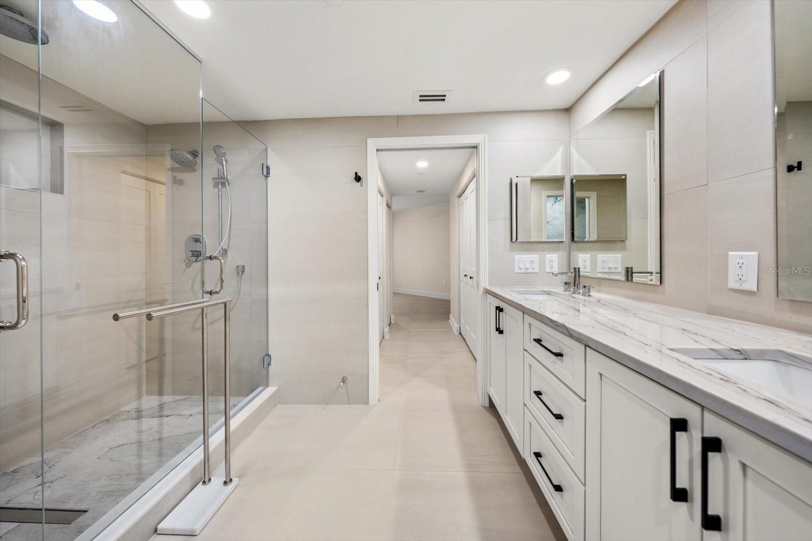 GRANDE ON SAND KEY - Residential