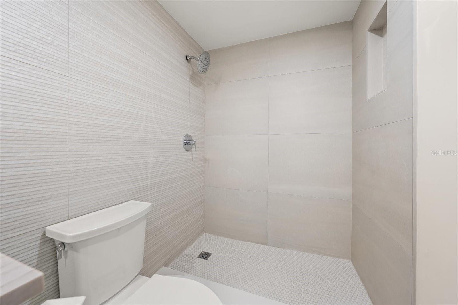 GRANDE ON SAND KEY - Residential