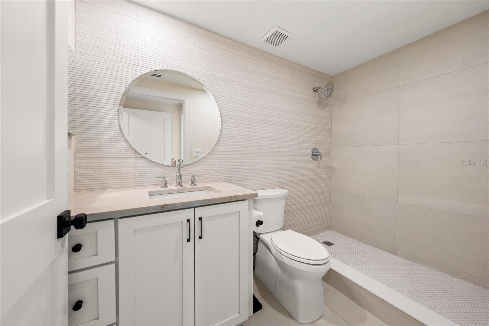 GRANDE ON SAND KEY - Residential